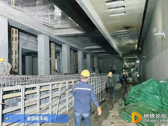 北京地铁11号线6月底将完成轨道铺设，计划年底通车运行