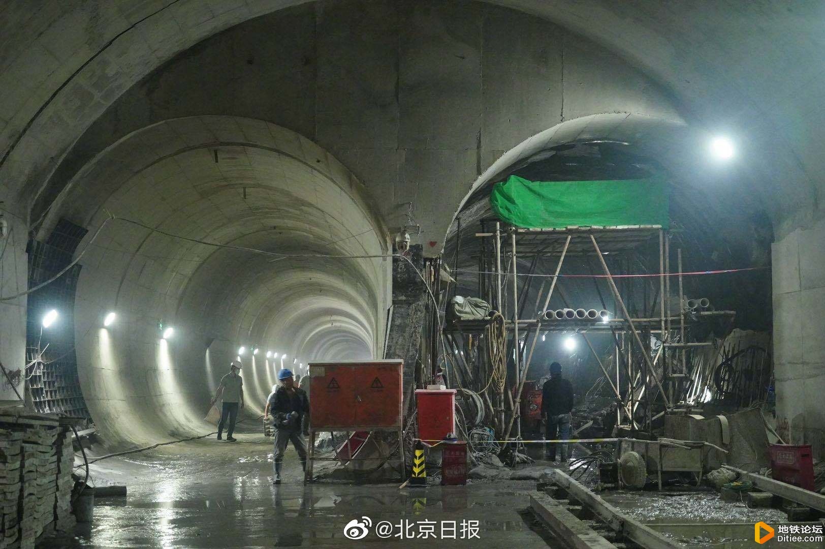 北京地铁首都机场线西延左线隧道贯通