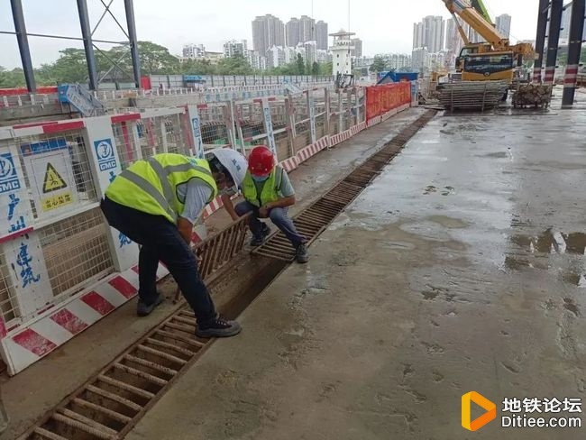 广州地铁3号线东延段金光大道站顺利完成主体结构封顶