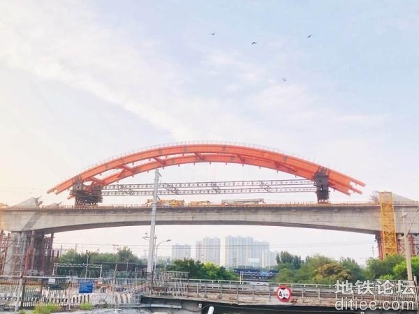 京广特大桥成功跨越京石高速 丰台站10月份开始联调联试 ...