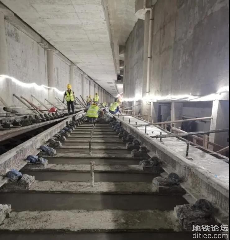 深圳地铁12号线取得新进展：南油站单开道岔浇筑完成
