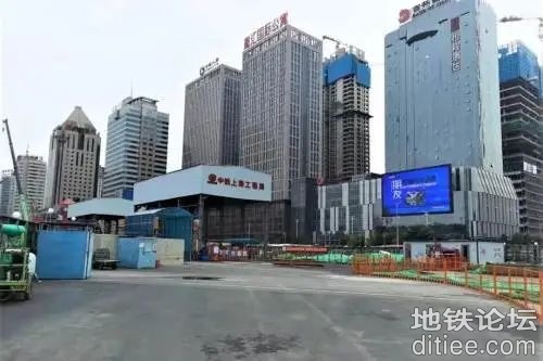 沈阳地铁4号线沈阳北站顺利完成主体结构封顶