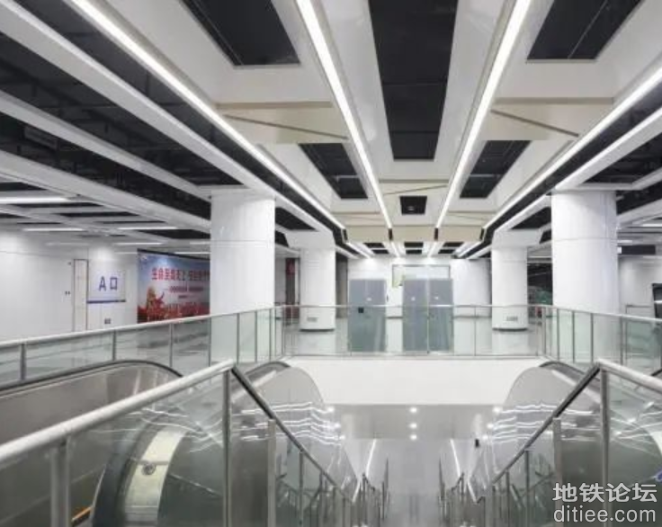 深圳地铁12号线首调段热滑试验成功！线路计划年内开通运营
