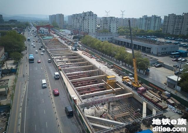 南京地铁10号线二期加紧建设