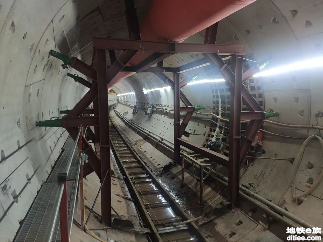 广州地铁12号线全线首个联络通道开挖施工