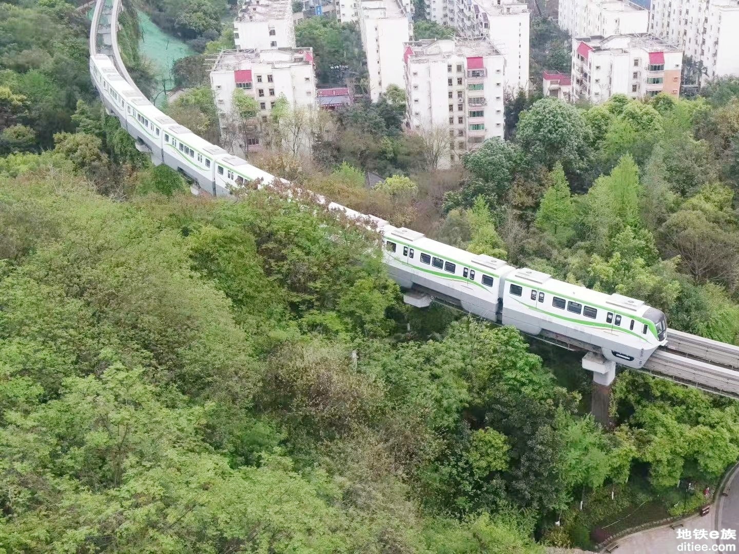 重庆地铁2号线退役列车将落户云阳 拟建单轨博览中心