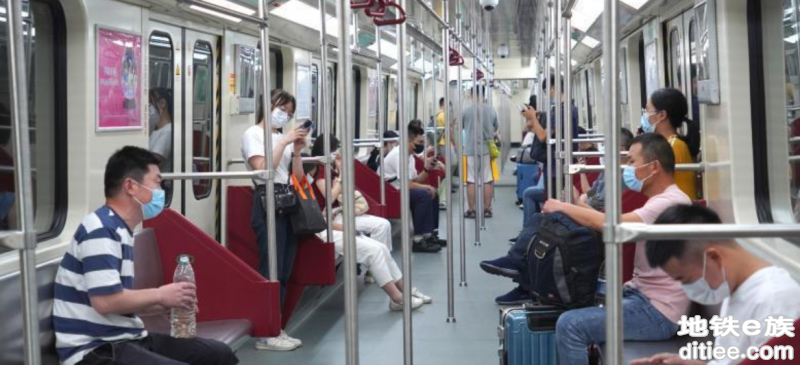 广州最“老”地铁上线首列翻新车，有这些惊喜