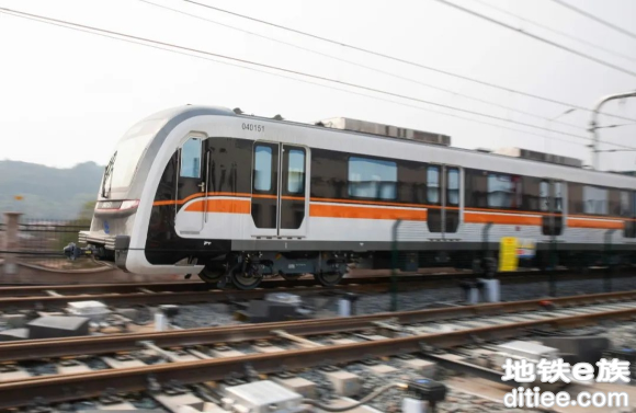 重庆地铁4号线二期通过竣工验收