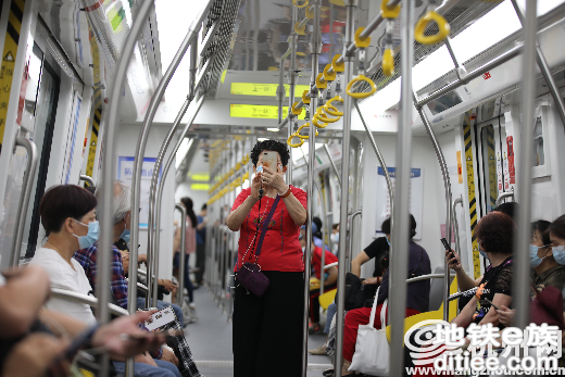 杭州地铁3号线全线贯通运营 贯穿城市东西成为“客流担当”