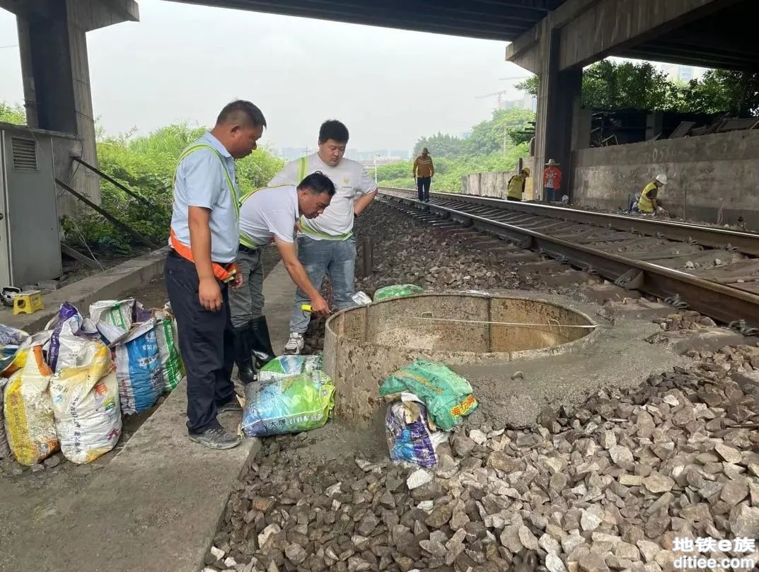 佛山地铁3号线中山公园站~火车站区间右线盾构顺利始发