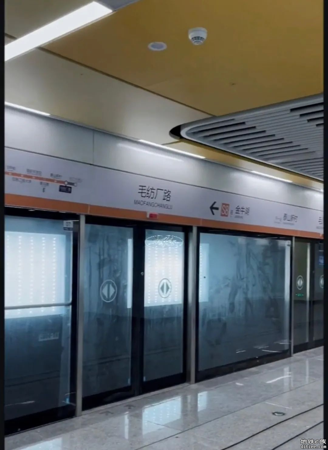 南京S8号线南延线站点内景图流出