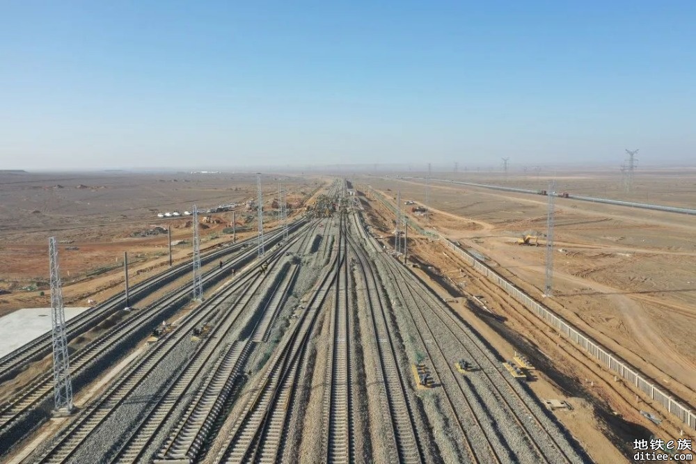 乌将铁路增建二线全线开通运营