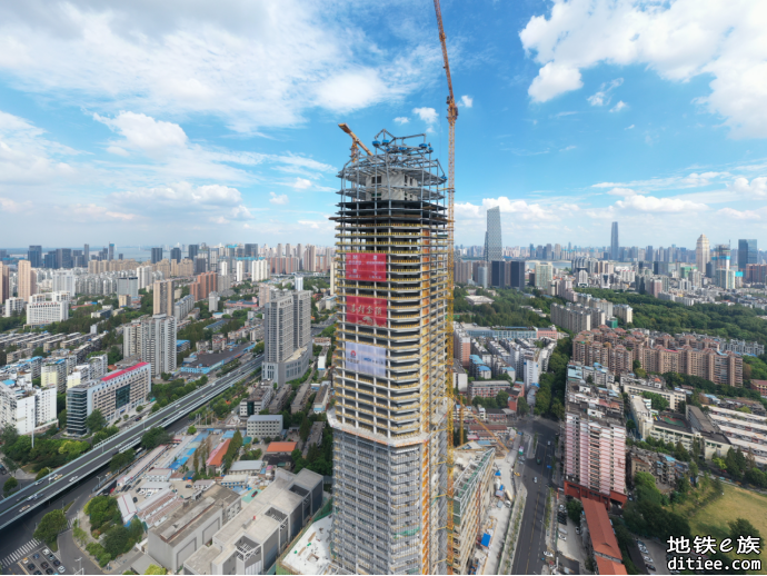 武汉地铁赵家条项目钢结构主体顺利完工