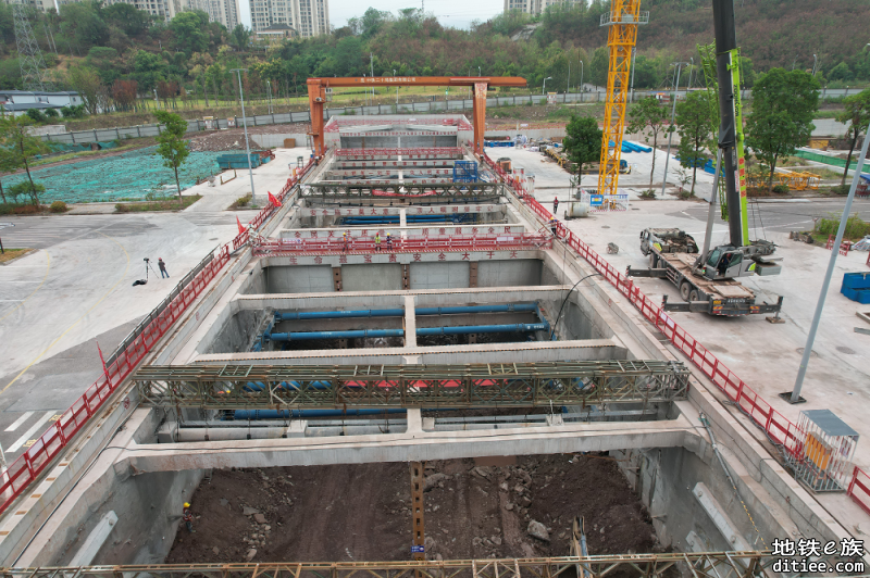 重庆地铁24号线巴南鹿角北站进入主体结构施工