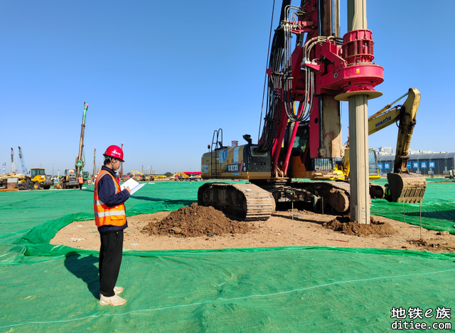 济南地铁6号线位里庄车辆段顺利实现首桩开钻