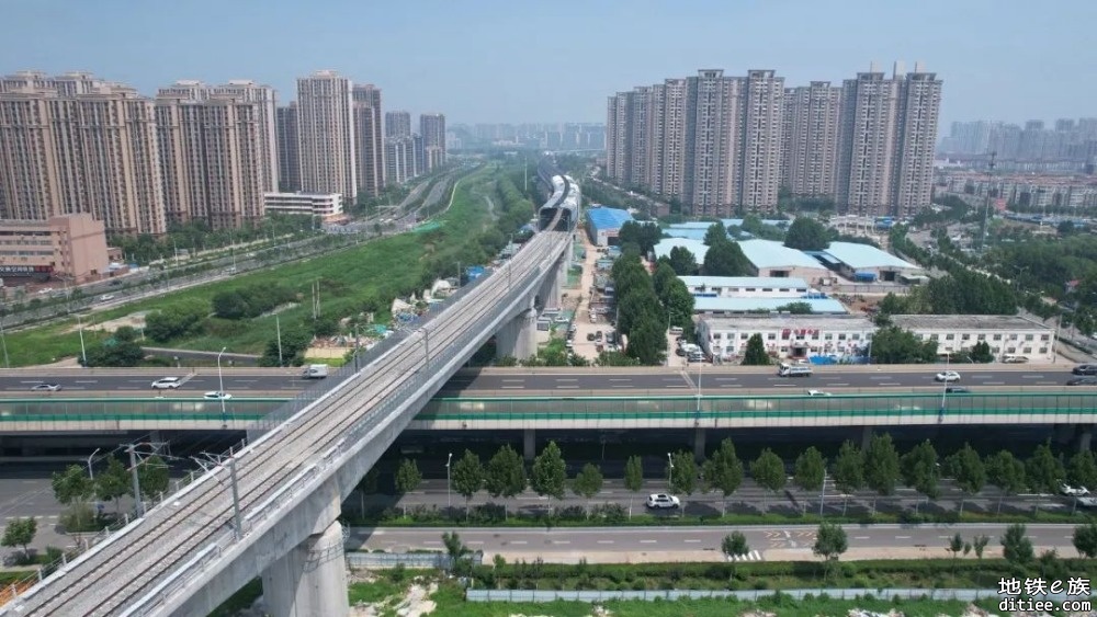 黄东联络线正式开通运营，济南实现“三站直通”