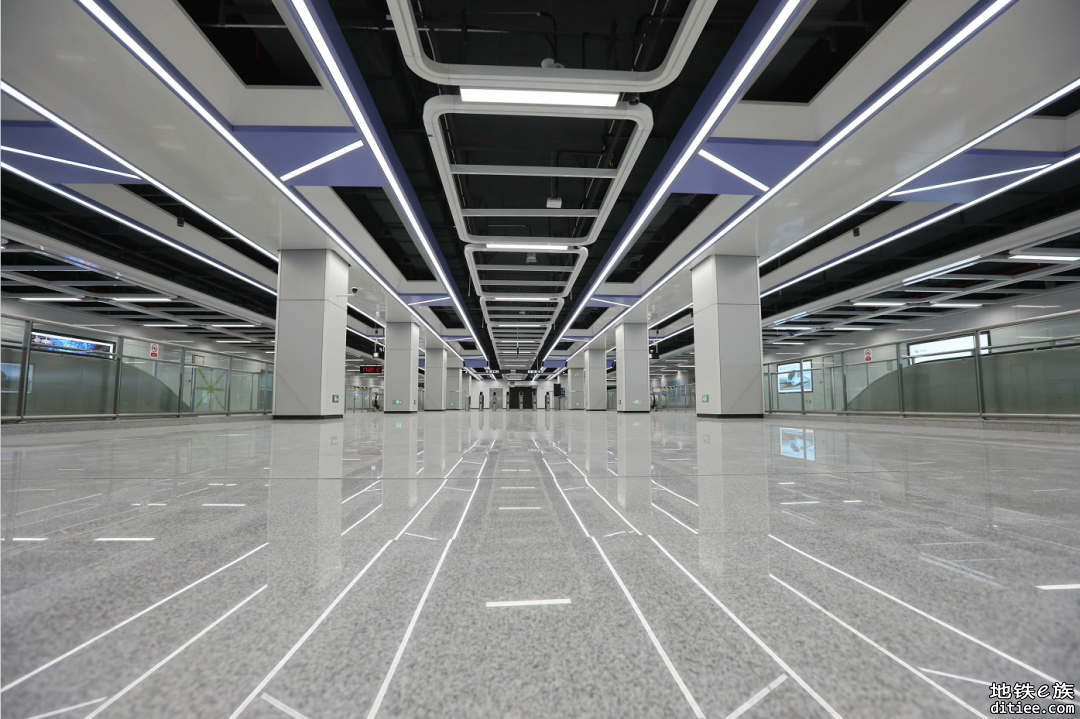 深圳地铁12号线机场东站 全线动工最晚的车站之一