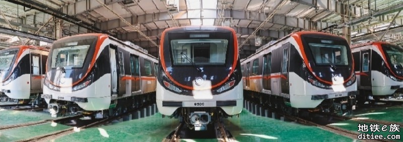 大连首列中国标准B型地铁列车上线调试