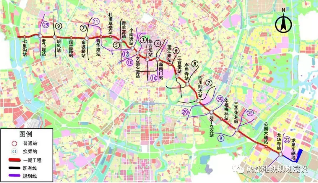 成都地铁13号线龙泉车辆段综合楼封顶