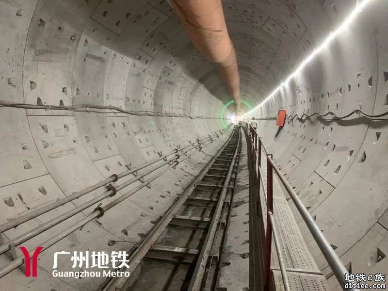 广州10号线东沙至广钢新城区间隧道双线贯通