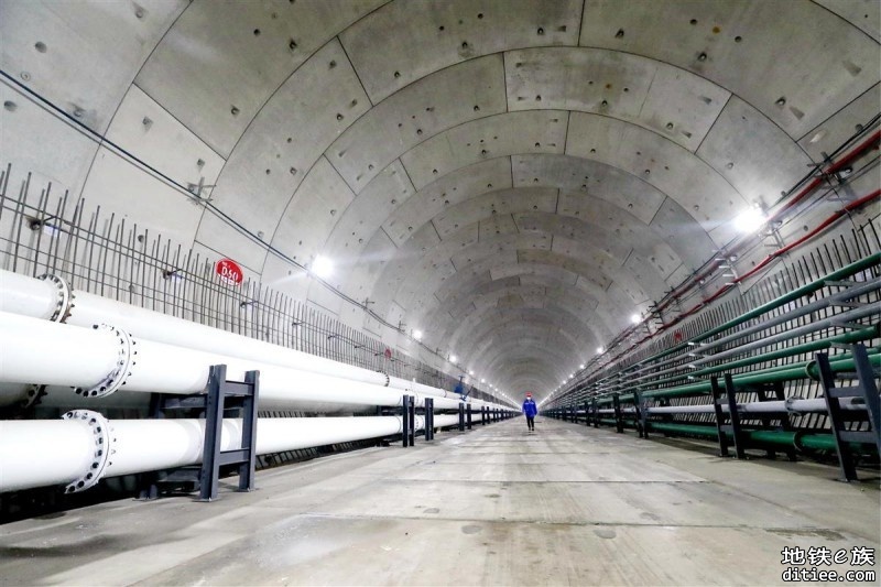 武汉地铁12号线丹科区间正式开启盾构穿江之旅