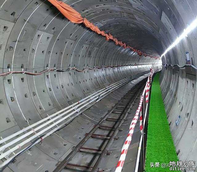 哈尔滨地铁3号线西北环2023年上半年“洞通”，下半年“轨通”
