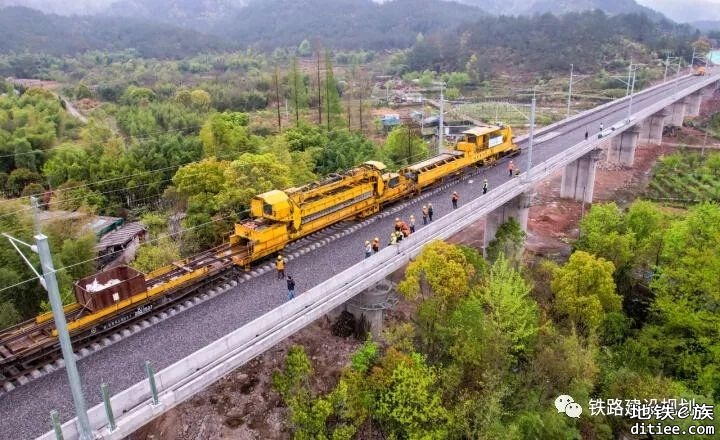 冲刺年底开通！金甬铁路进入全面铺轨新阶段