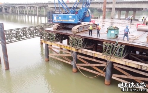 广佛环线西环跨西南涌连续钢构桥即将完成栈桥施工