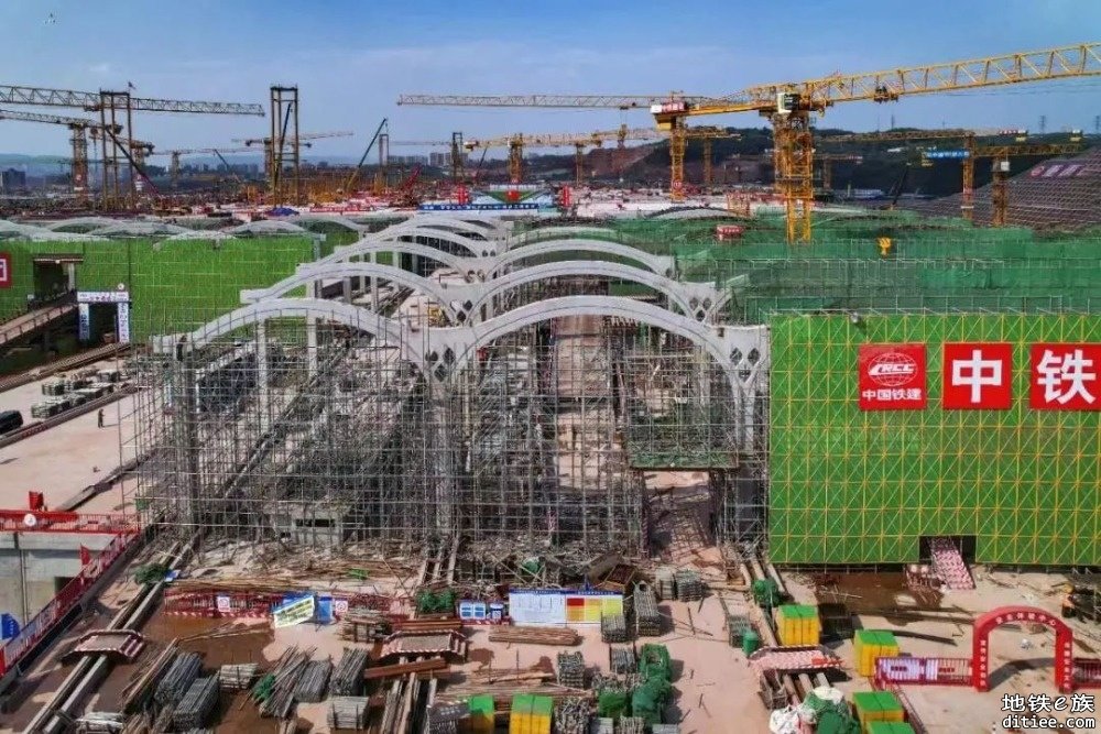 重庆最大“四网融合”高铁枢纽站建设迎来重大进展