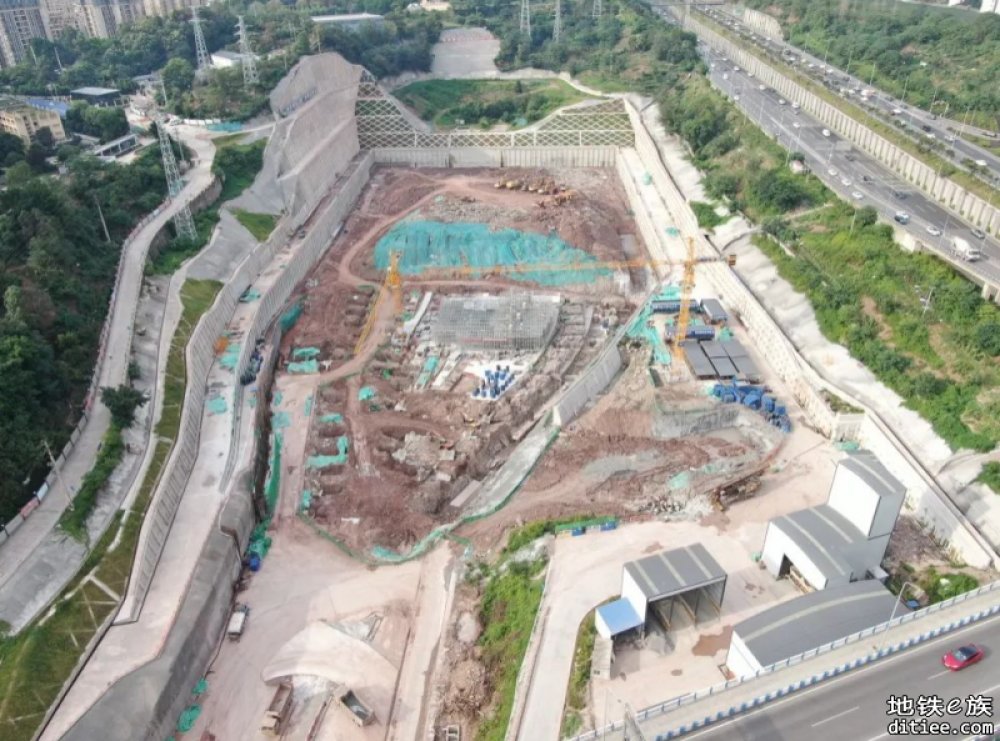 重庆4号线西延伸段宏帆停车场边坡开挖及支护工程顺利完工