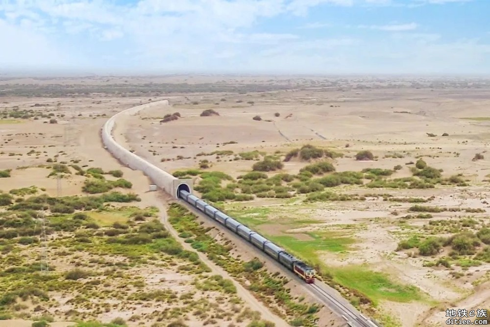 296亿！这条贯通华北和西北的沙漠铁路将启动改造