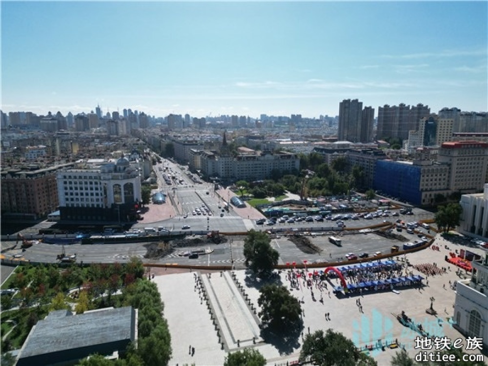 地铁3号线二期围挡“瘦身”｜人民广场站减少4500平方米
