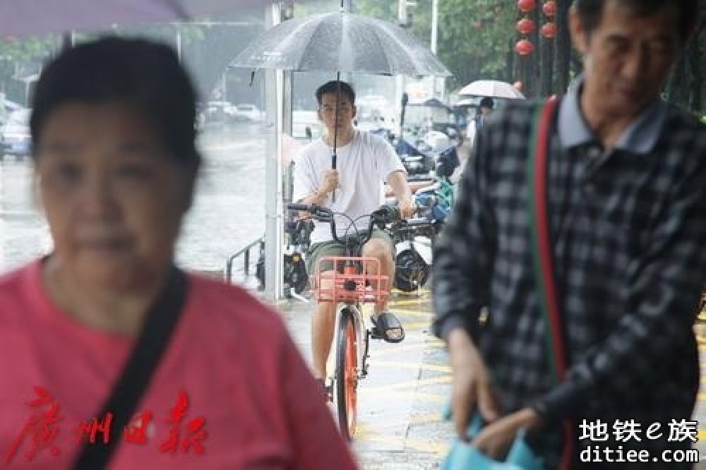 地铁市桥站、南浦站暴雨纪实，市桥站B口已经正常运营