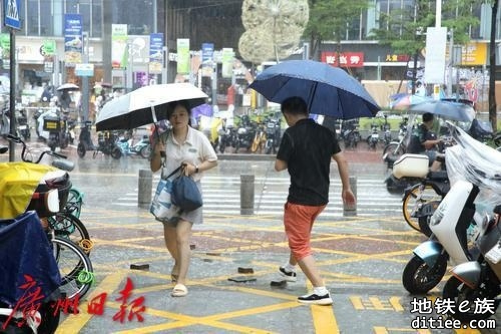 地铁市桥站、南浦站暴雨纪实，市桥站B口已经正常运营