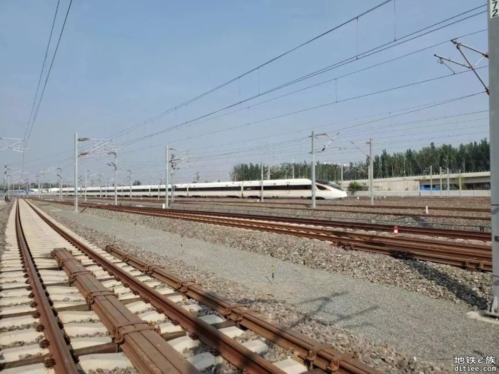 北京地铁3号线星-朝区间双线盾构下穿北京朝阳高铁站北顺利穿过