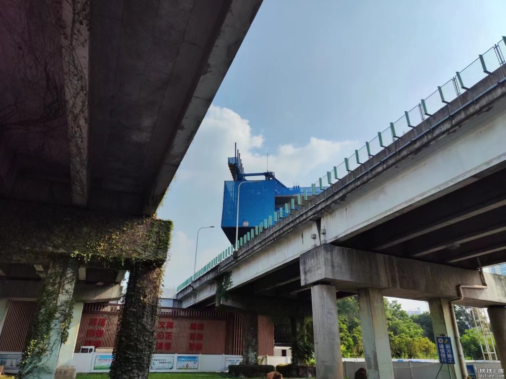 1号线高架跨京港澳高速段随拍（2023年10月25日）
