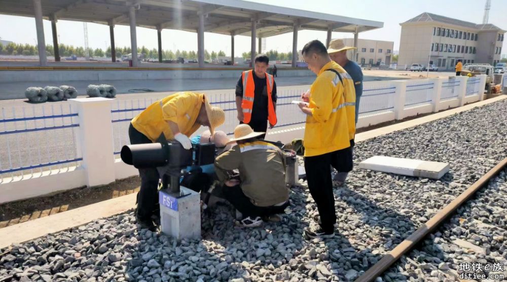 合肥派河港铁路物流基地顺利通过静态验收