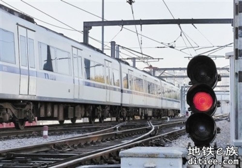 津滨轻轨9号线信号系统更新改造启动 高峰时段运力提升四成