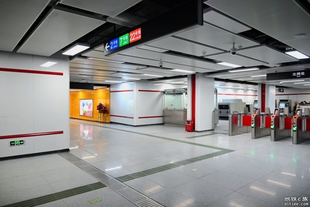 佛山地铁2号线广州南站换乘通道21日投入使用！