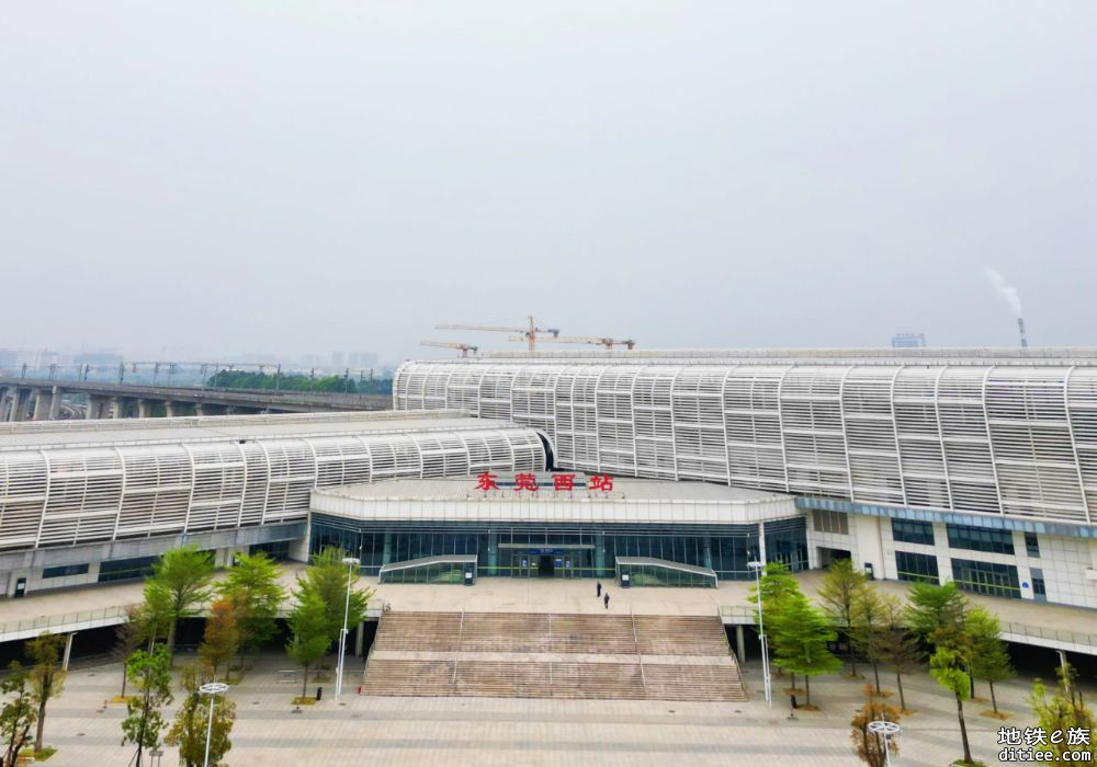 今天起，佛肇、莞惠城际铁路启用新版列车运行图