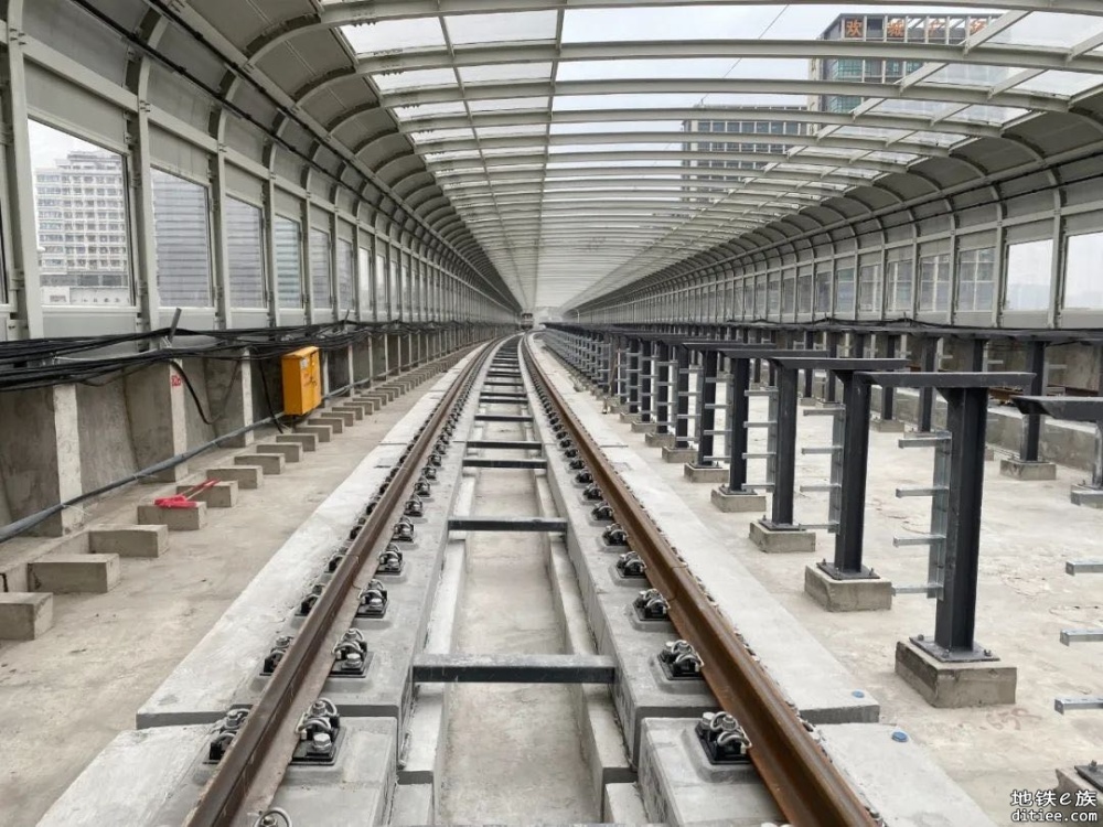 深圳地铁3号线四期工程顺利实现全线长轨通