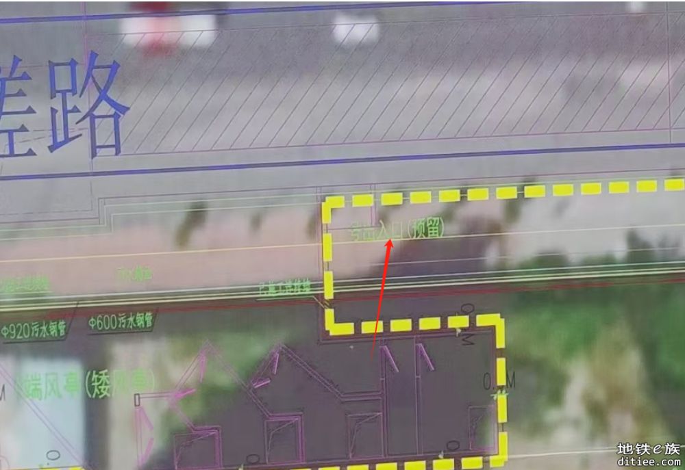 8号线小坪站的E、F口快建好了，那A、C2、D出口还要多久？