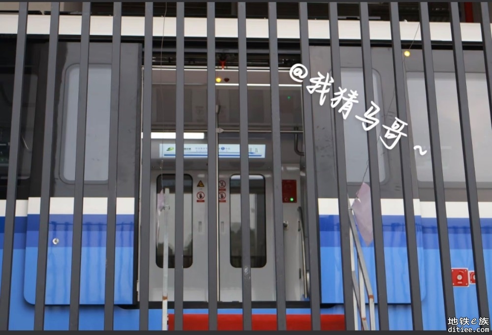 1号线首列车下线并已到达车辆段