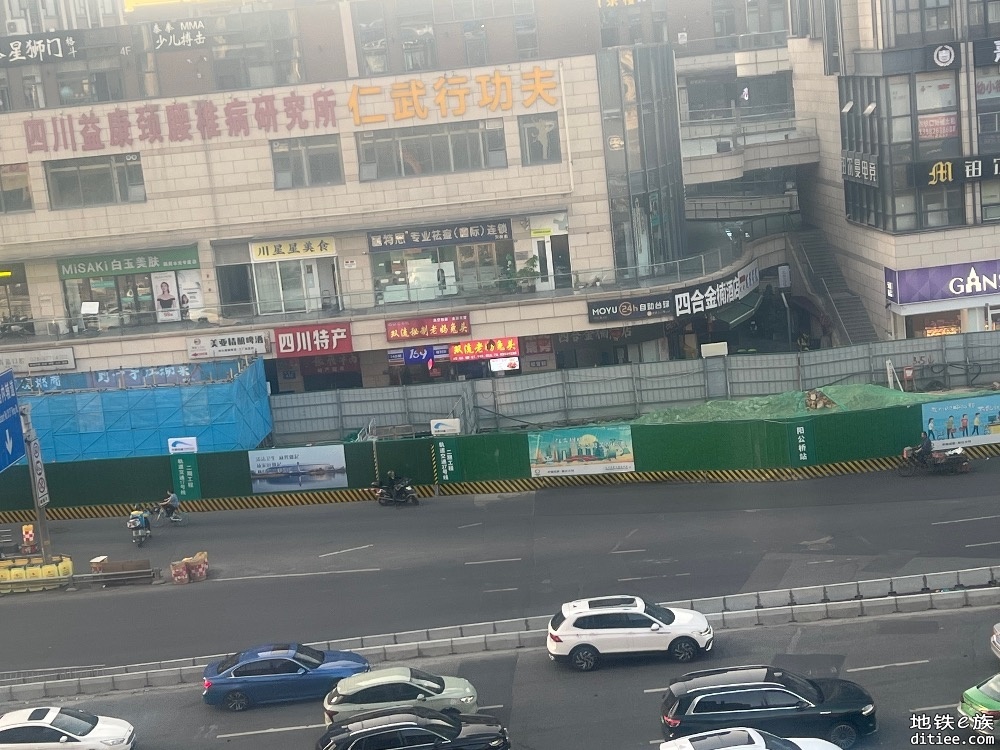 阳工桥还有大坑