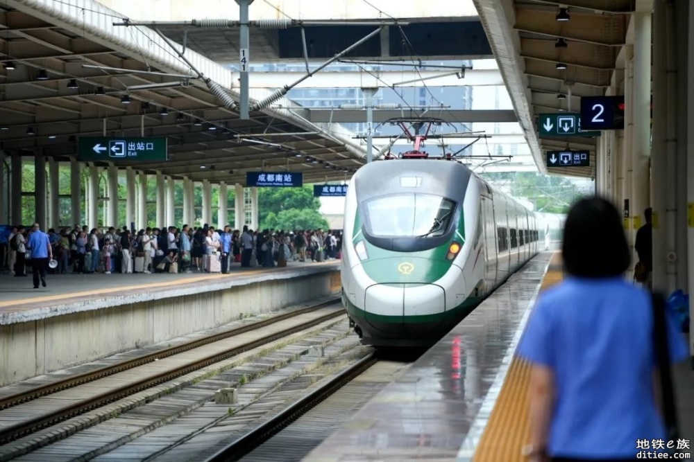 五一成都东站，成都南站单日旅客发送量创历史新高