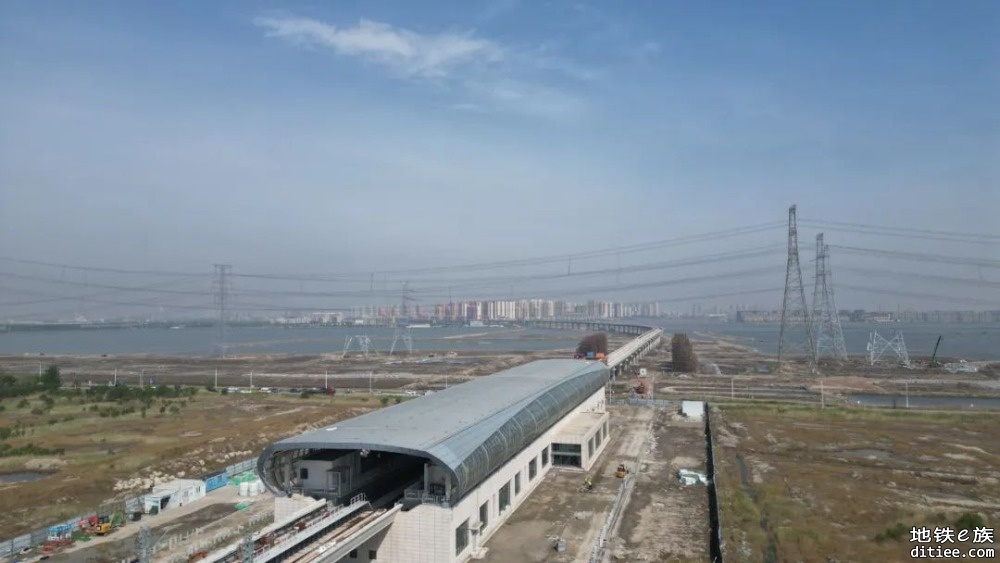 就在今天！滨海地铁Z4线实现全线桥通