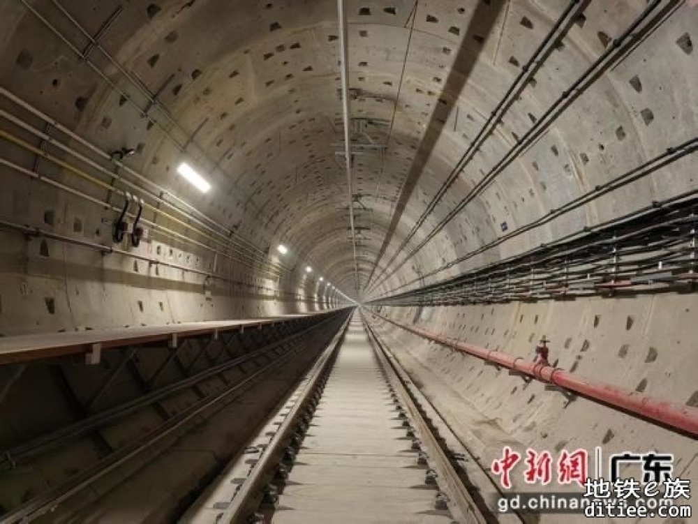 东莞地铁一号线全线疏散平台、杂散专业顺利通过分部验收。