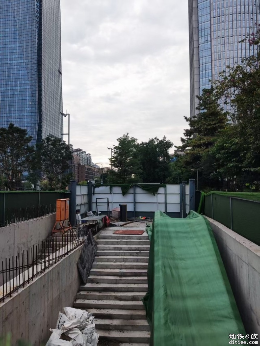 东莞地铁一号线，二号线5月份进度图汇总