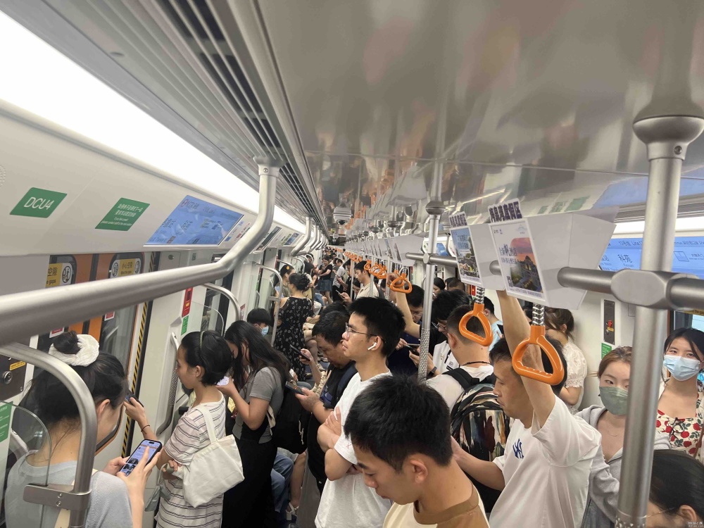 深圳地铁13号线早高峰客流观察