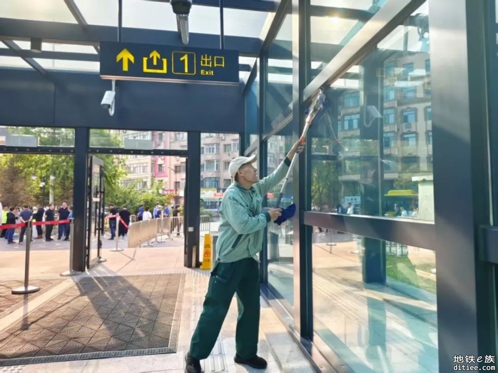 严阵以待 筑牢市民出行安全防线——哈尔滨地铁多措并举护航端午